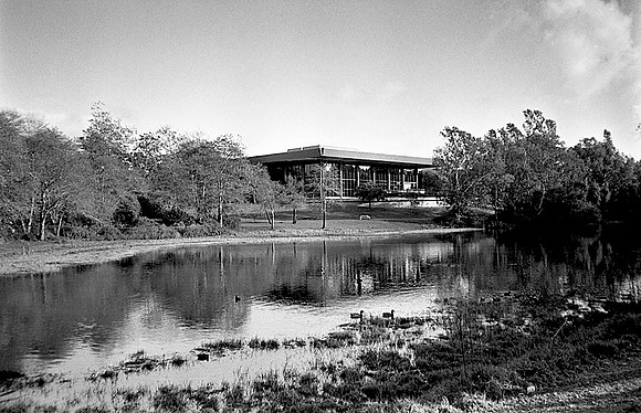 Huntington Beach Public Library